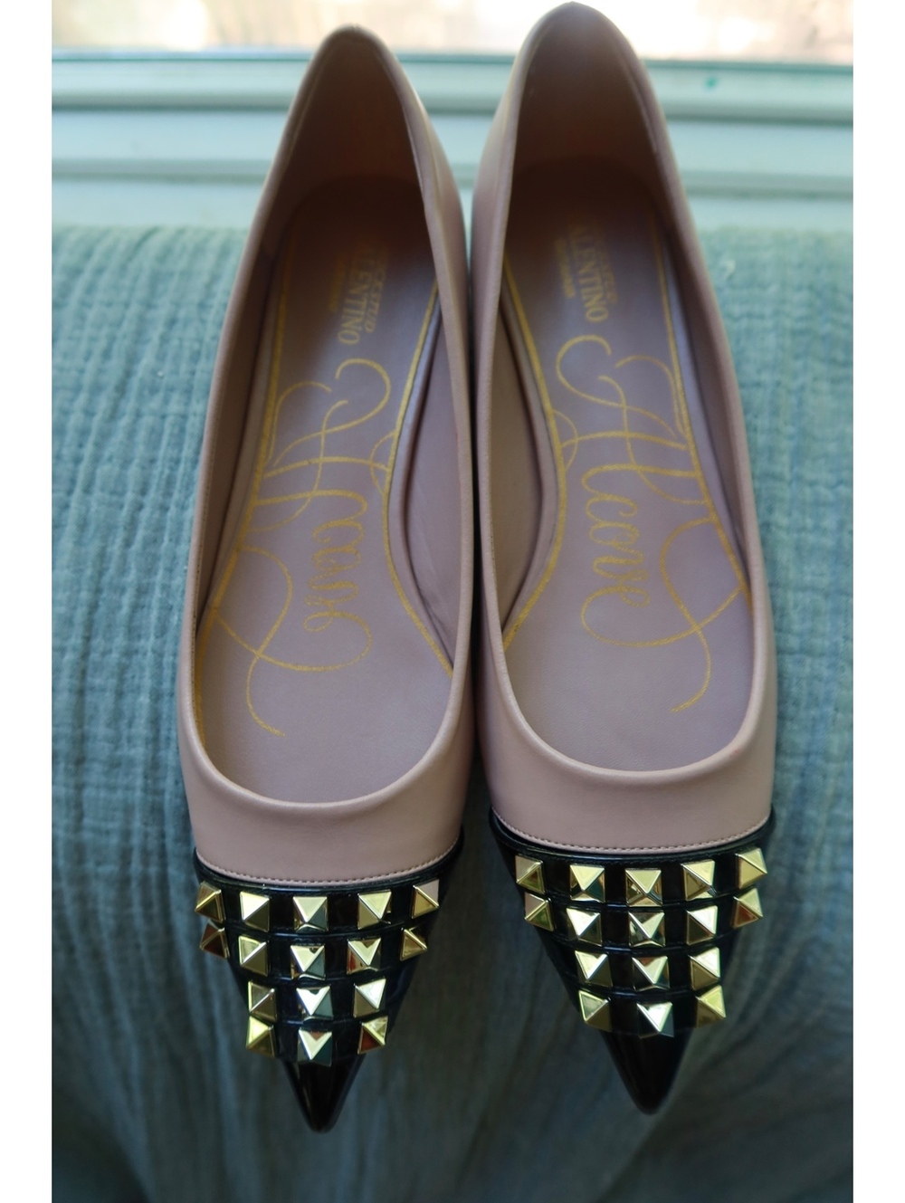 Valentino Garavani Beige Leather Rockstud Pointed Toe Ballet Flats - Picture 3 of 9